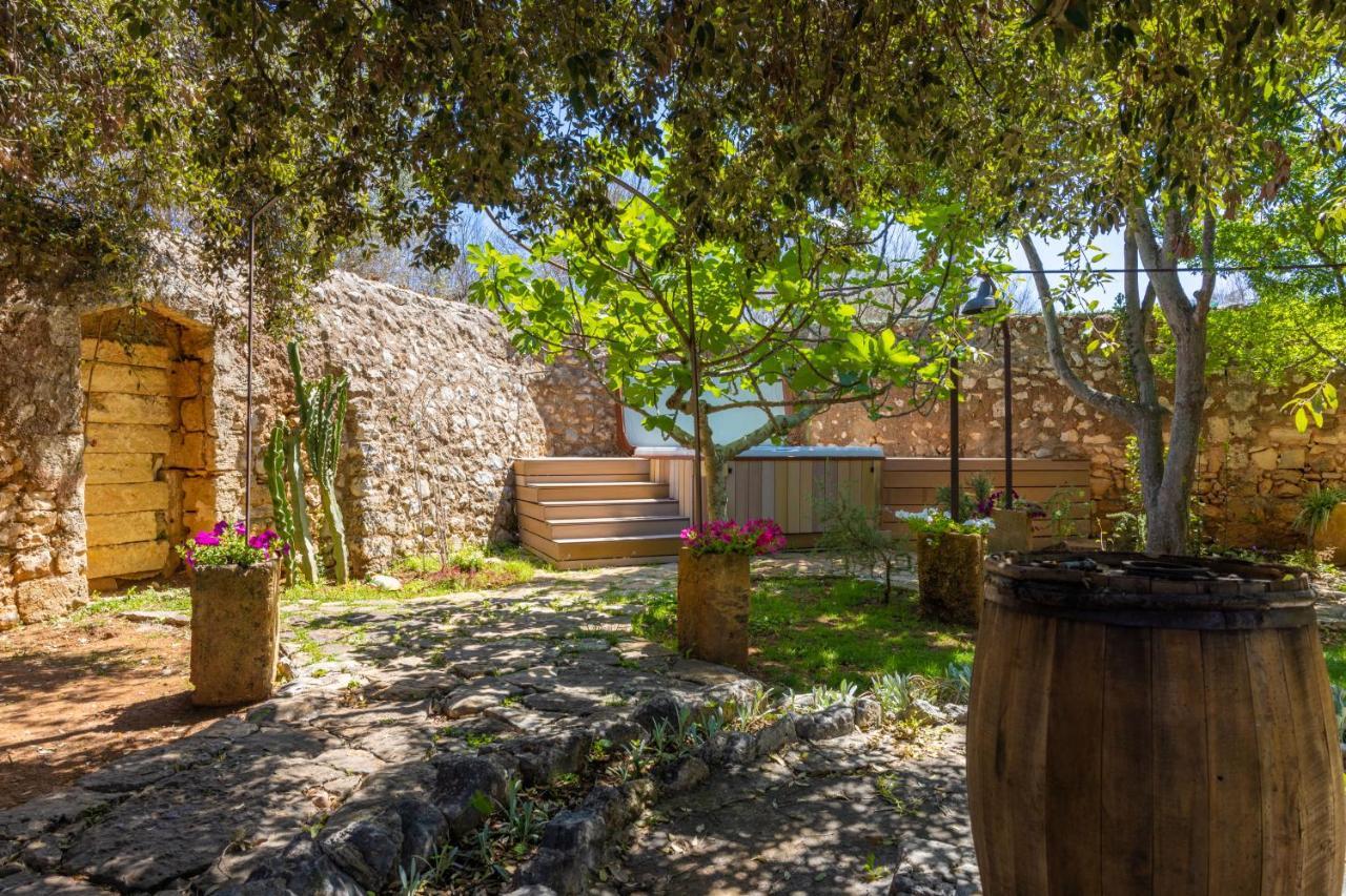 مبيت وإفطار أُجينتو Badia Del Casale المظهر الخارجي الصورة