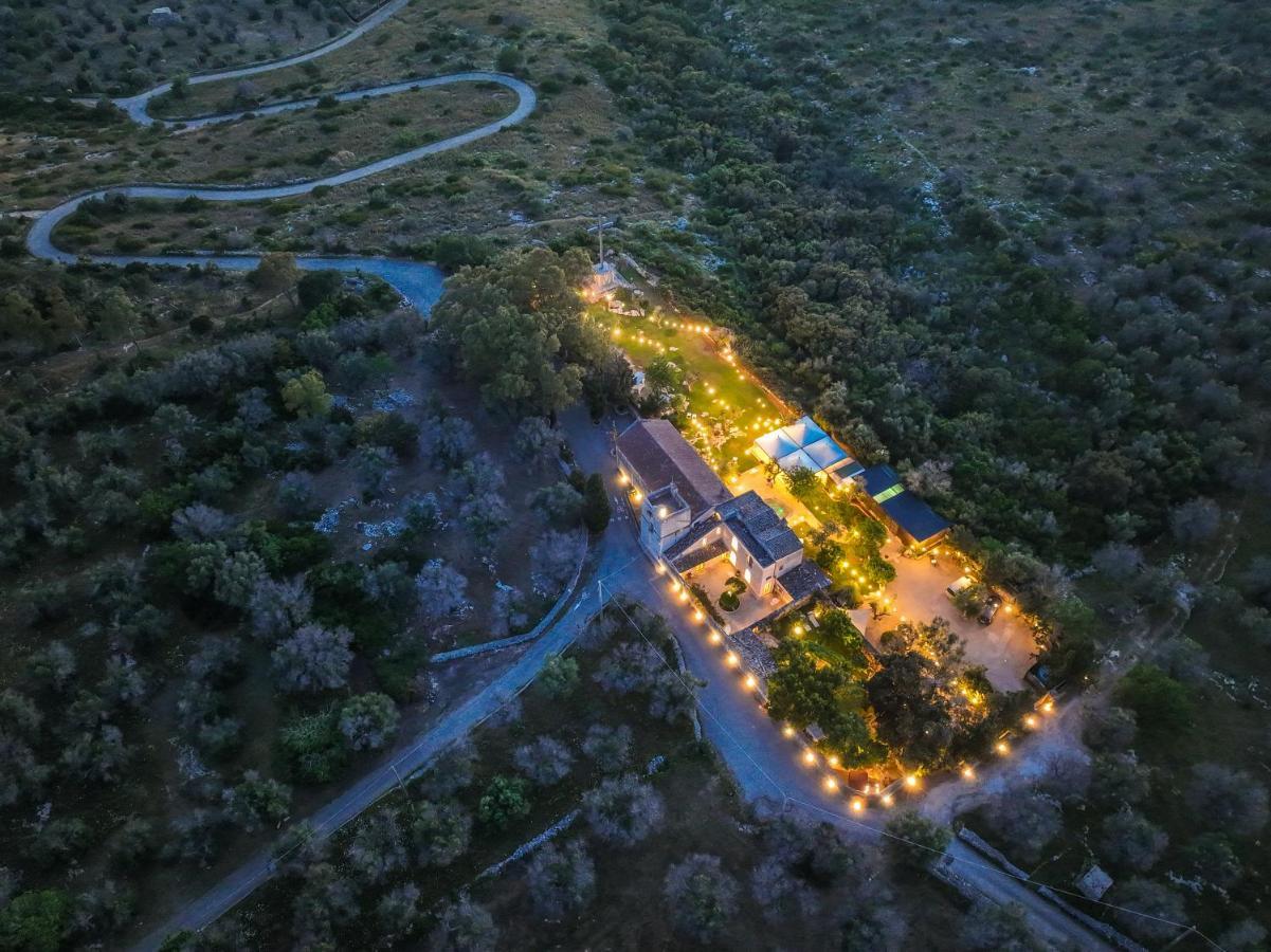 مبيت وإفطار أُجينتو Badia Del Casale المظهر الخارجي الصورة